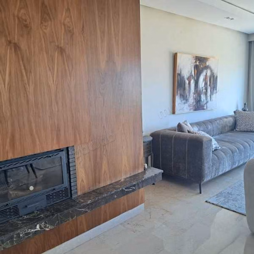 Find an apartment to buy in Oasis. 5 large rooms. Furnished