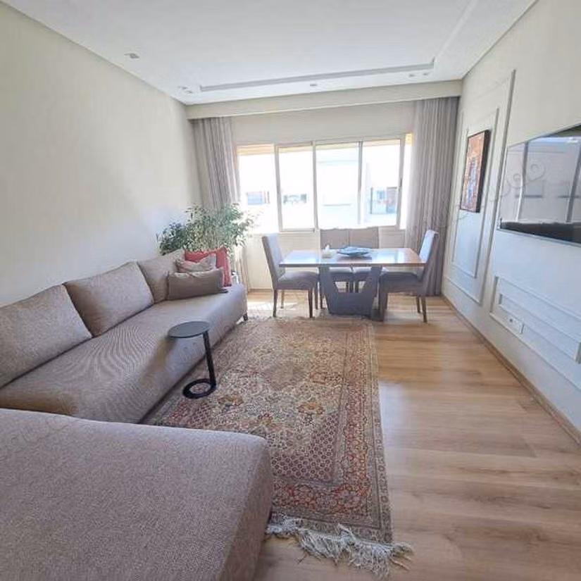 Find an apartment to buy in Oasis. 5 large rooms. Furnished