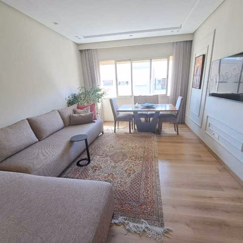 Find an apartment to buy in Oasis. 5 large rooms. Furnished
