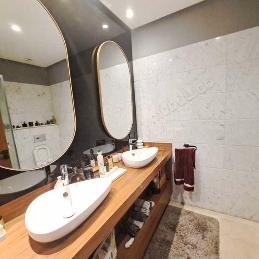 Find an apartment to buy in Oasis. 5 large rooms. Furnished