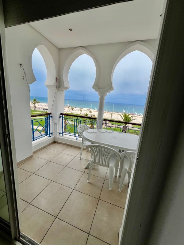 Location d'un appartement à M'Diq. 2 pièces. Meublé