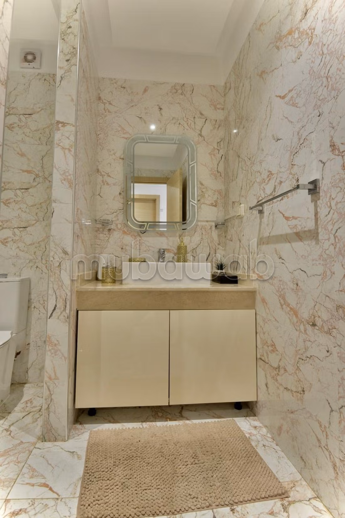 Very nice apartment for rent in Boulevard Med 6.2 rooms. Furnishings