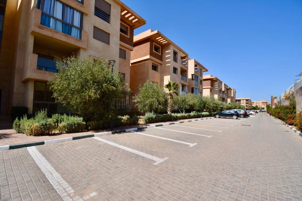 Very nice apartment for rent in Boulevard Med 6.2 rooms. Furnishings