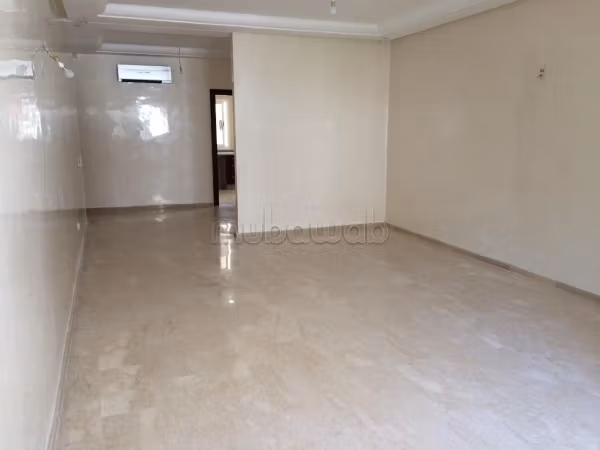Apparemment en vente à Agdal. 
Rabat