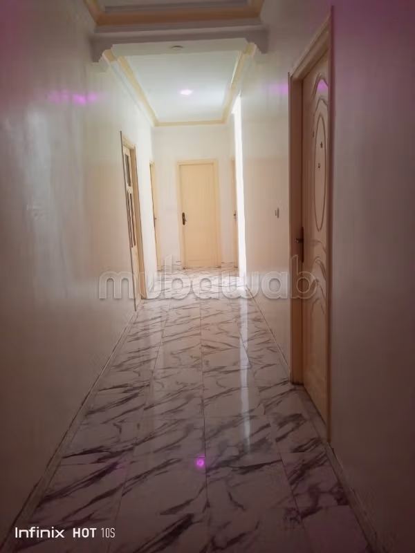 Maison à deux étages à vendre