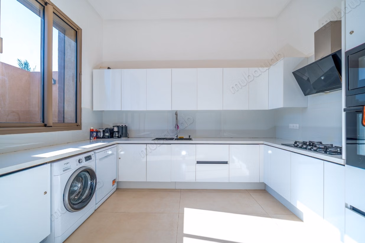 Villa en vente a route d'amezmiz