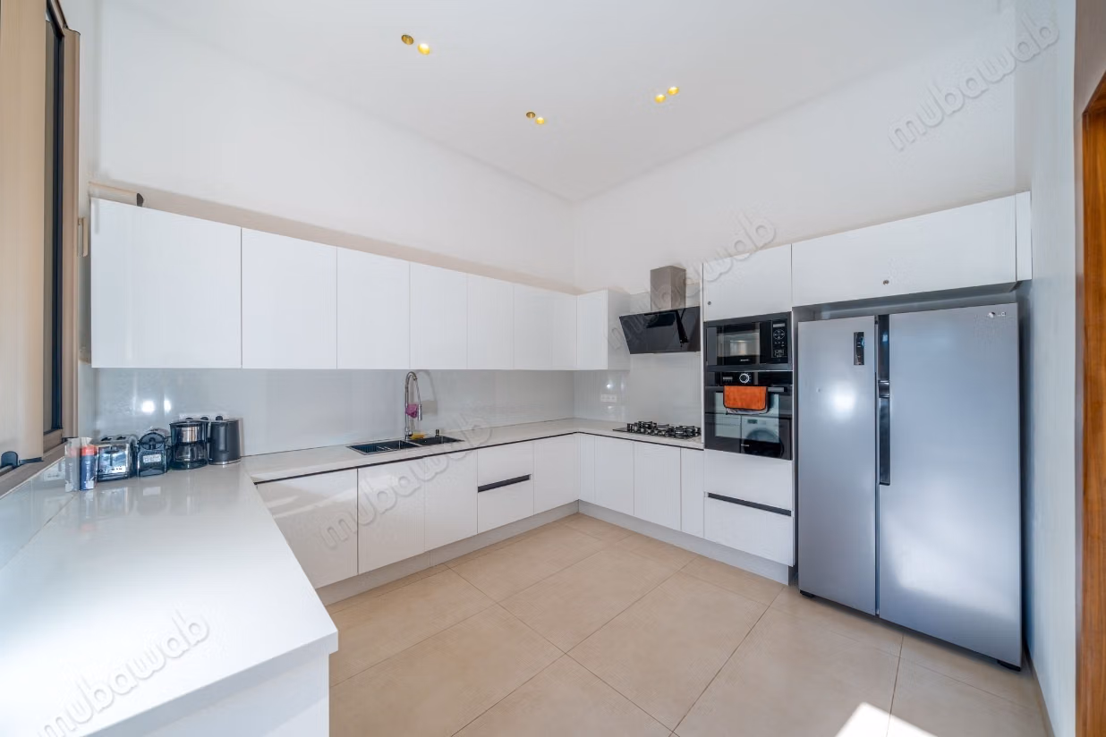 Villa en vente a route d'amezmiz