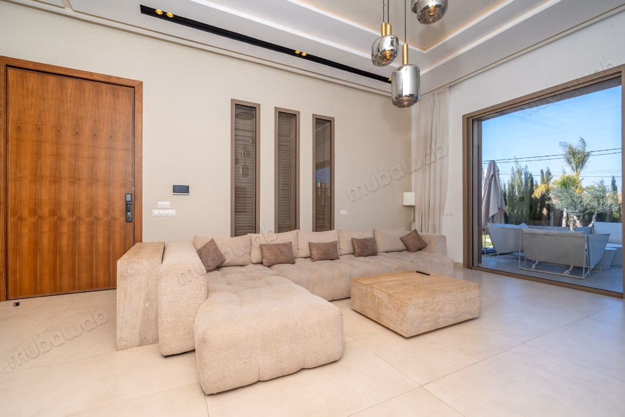 Villa en vente a route d'amezmiz