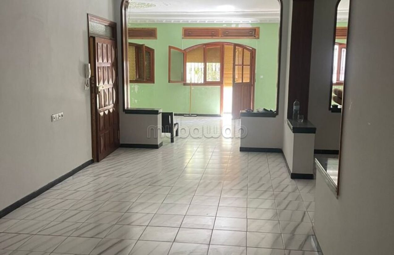 Casa en venta. Area 238 m²