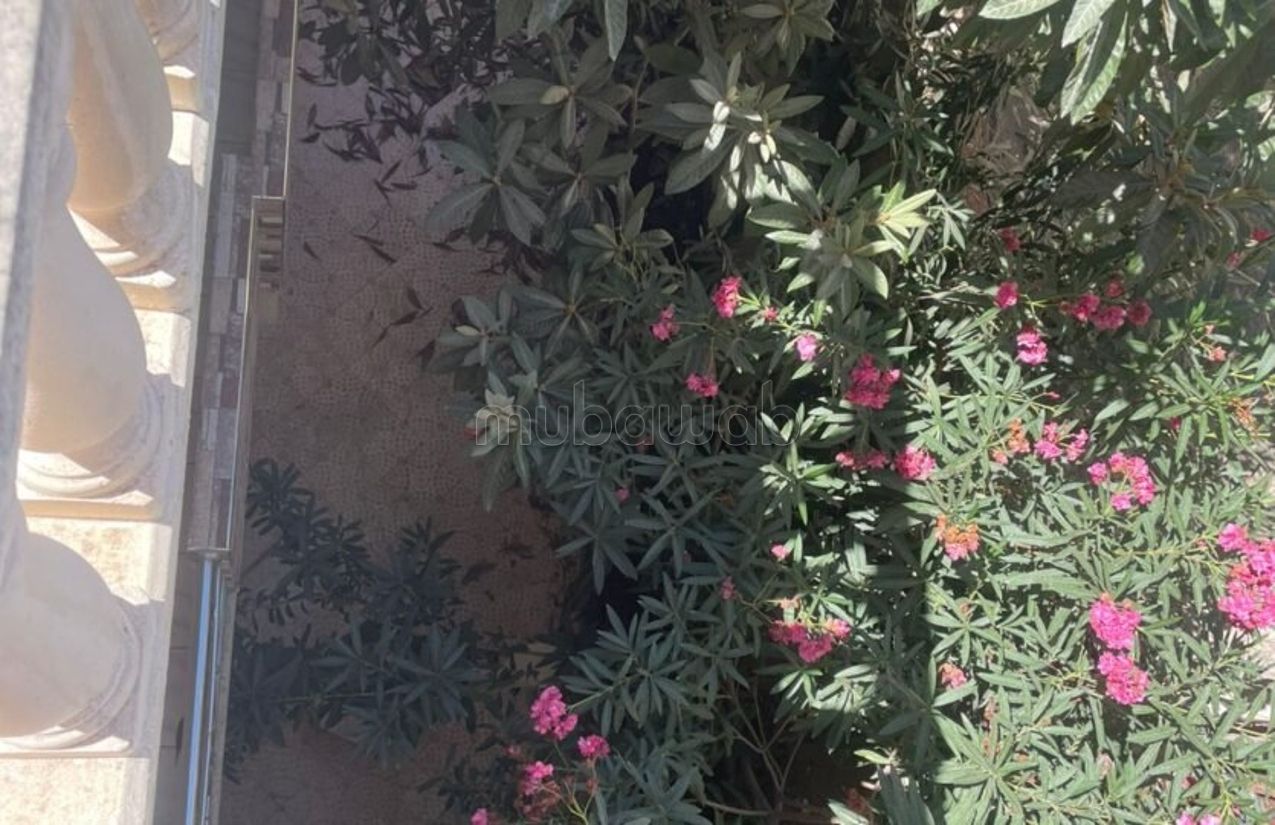 Casa en venta. Area 238 m²