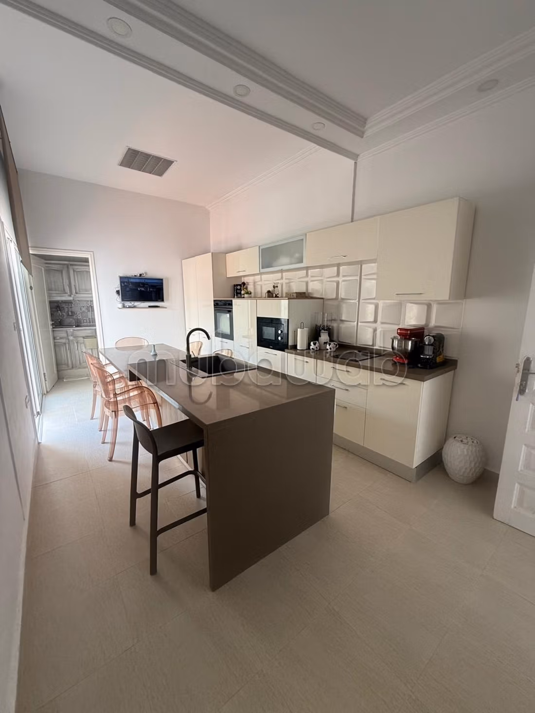 Splendido appartamento da acquistare a Ariana. Superficie 110 m². Garage e terrazzo