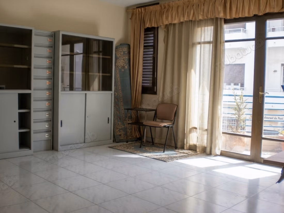 Apartment for sale in Agdal. Small area 130 m². Lift