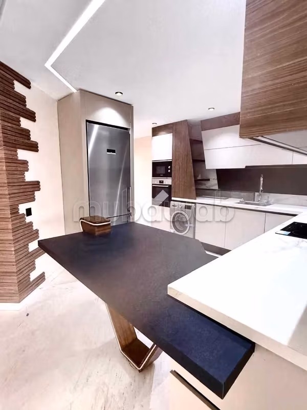 Apartment for sale in Guéliz. Area of 120 m². With Lift, Carpark