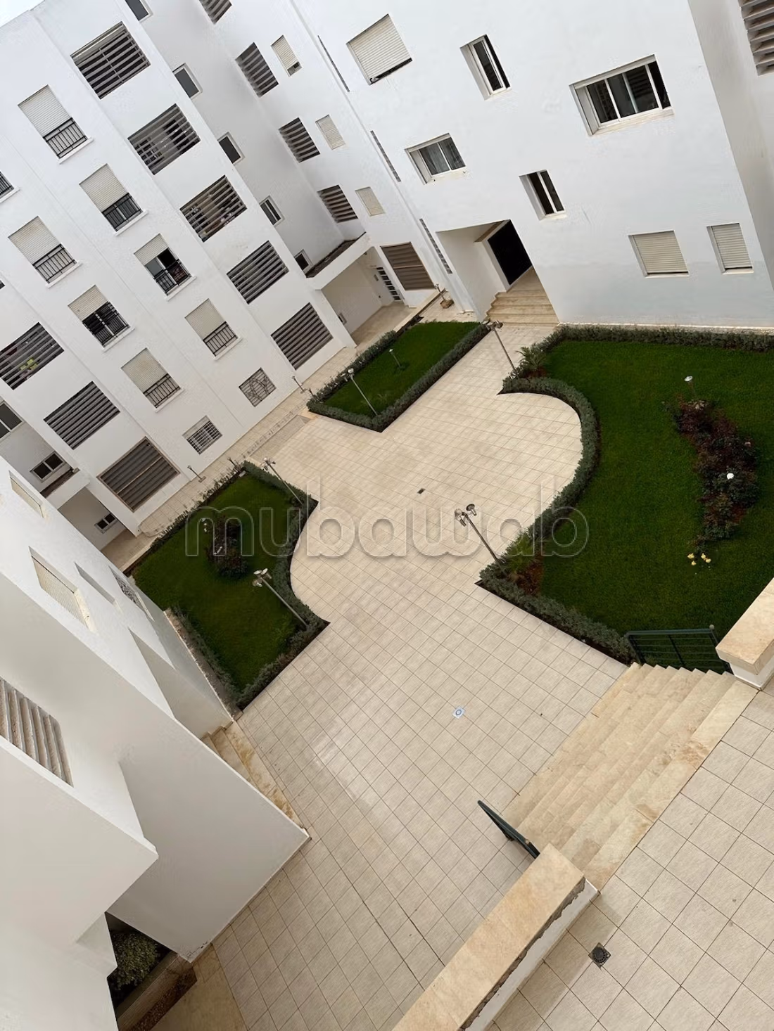 Nu te koop: appartementen. 3 Ruimtes. Gemeubileerd