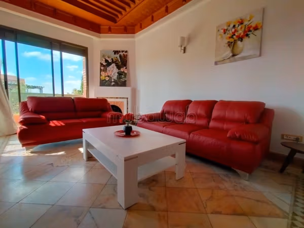 Flat for rent in Ennakhil Palmeraie. 6 rooms. Swimming pool and air conditioning
