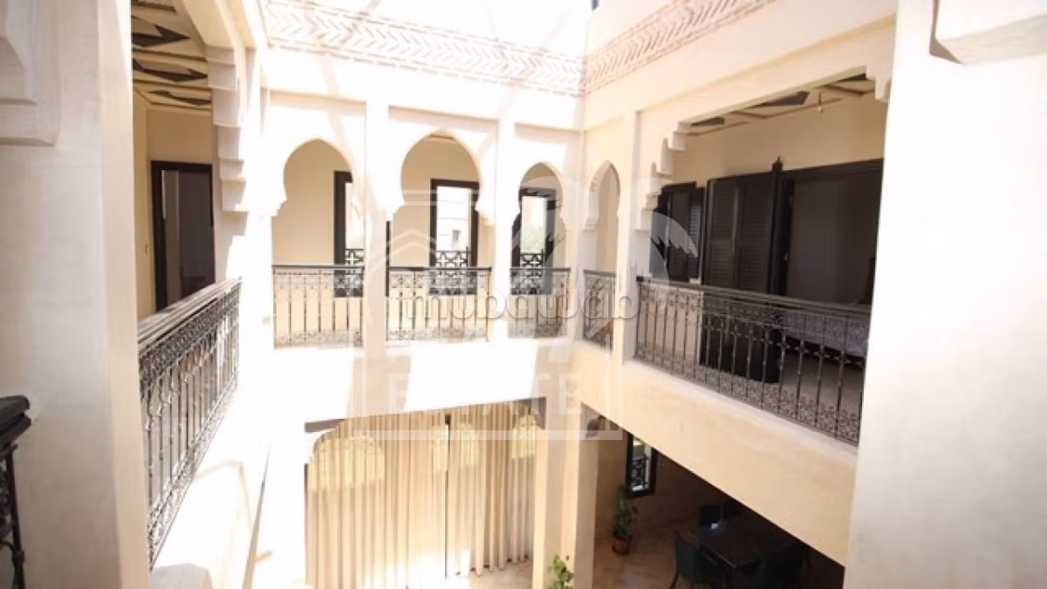 Villa Riad a vendre sur la route de fes