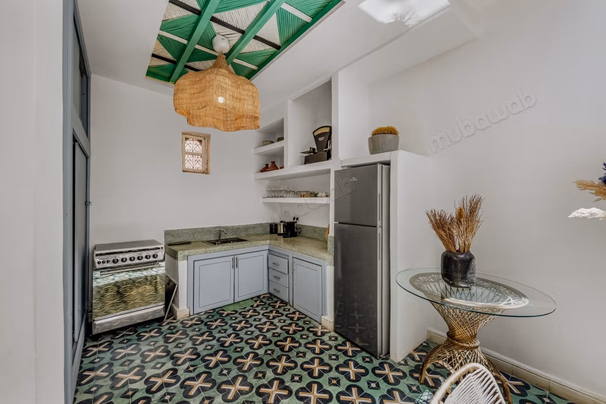 Superb riad for sale in Sidi Bou Amar. 4 large rooms. Fitted kitchen