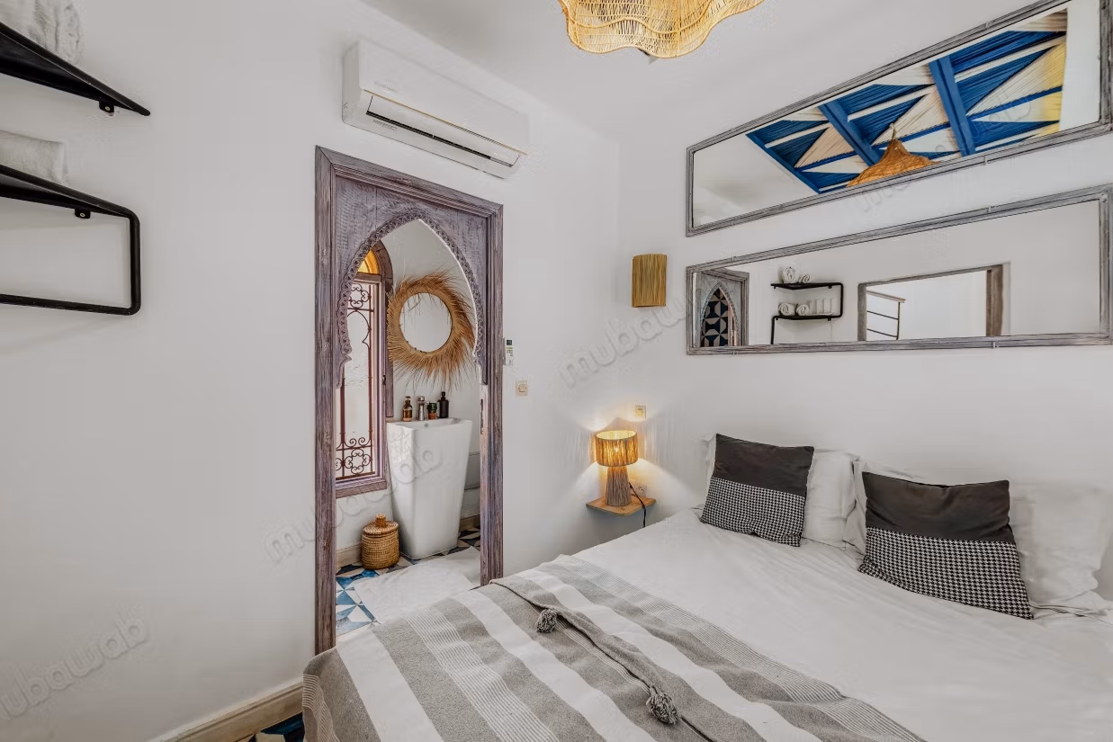 Superb riad for sale in Sidi Bou Amar. 4 large rooms. Fitted kitchen