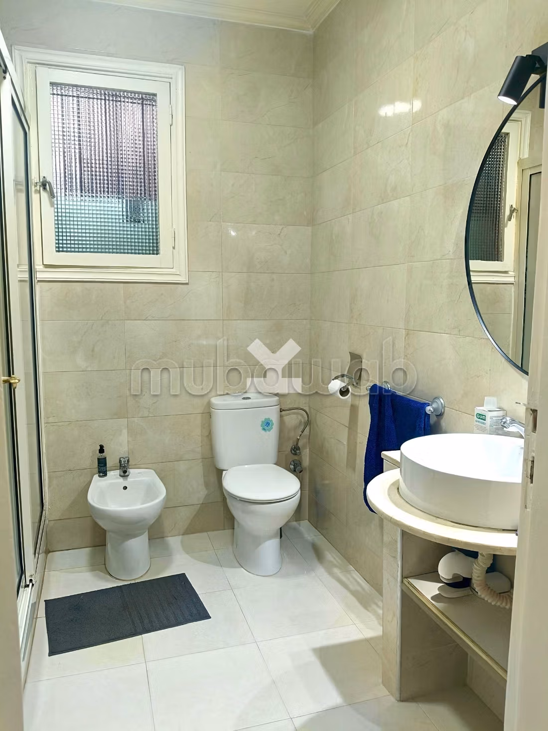 Apartment for sale in Les princesses. 6 rooms. Basement