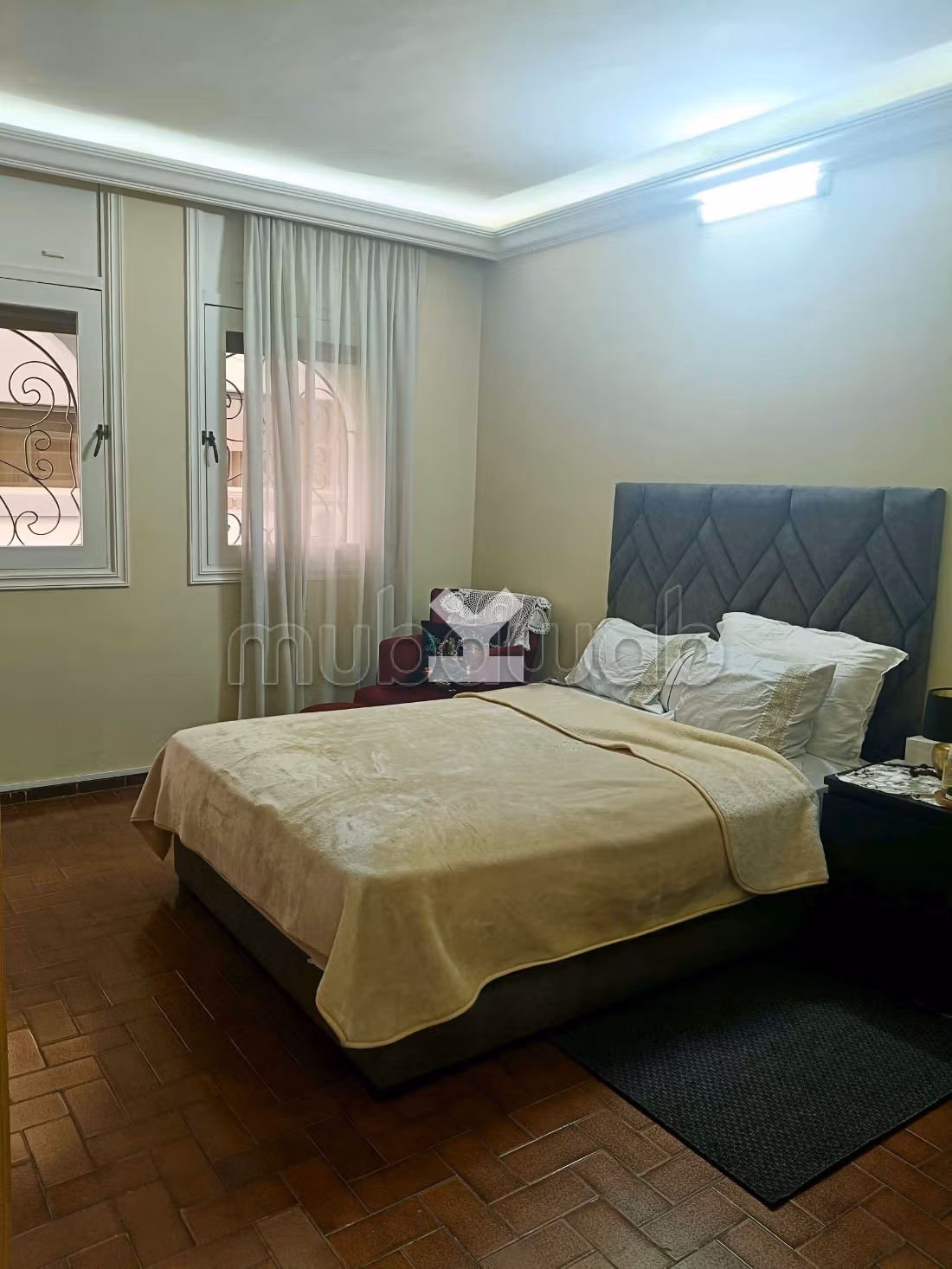 Apartment for sale in Les princesses. 6 rooms. Basement