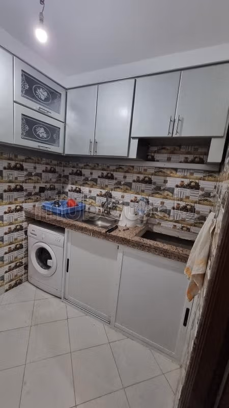 Very nice apartment for rent. 1 lovely room. Storage unit