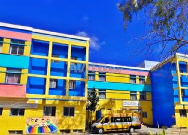 Oficinas y locales comerciales en venta en Massira 1. Area 2639 m². Seguridad