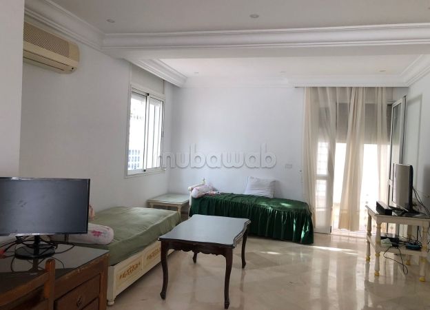 House for sale in Hammamet Sud. 3 lovely rooms. Garage and terrace