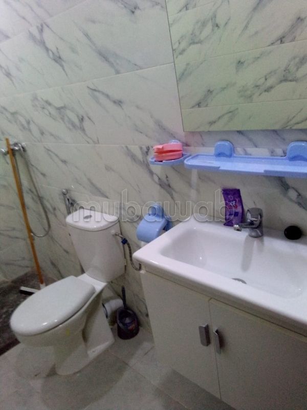 Vente d'un bel appartement à Ennajd. 
2 chambres agréables. 
Bien meublé