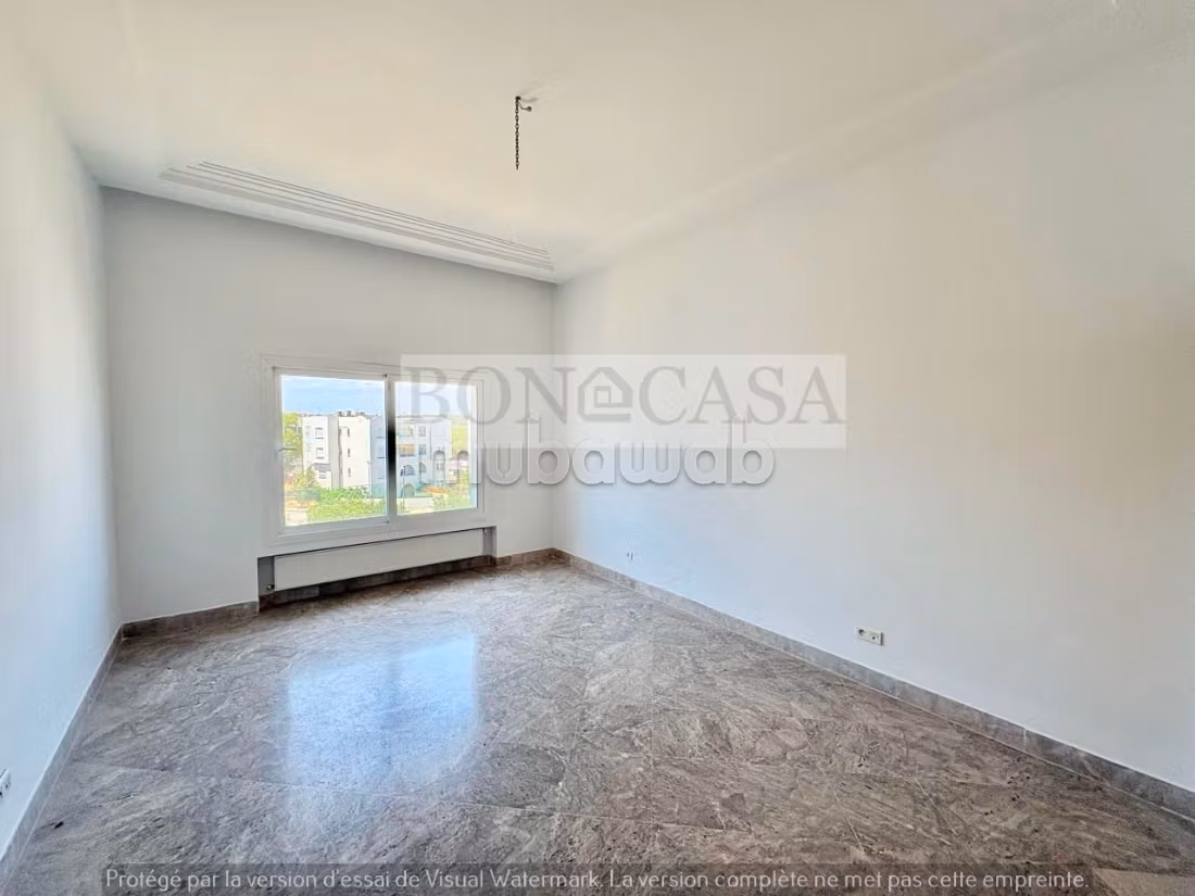 Apartment for rent in La Marsa. 1 room. Cellar