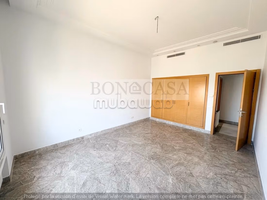 Apartment for rent in La Marsa. 1 room. Cellar