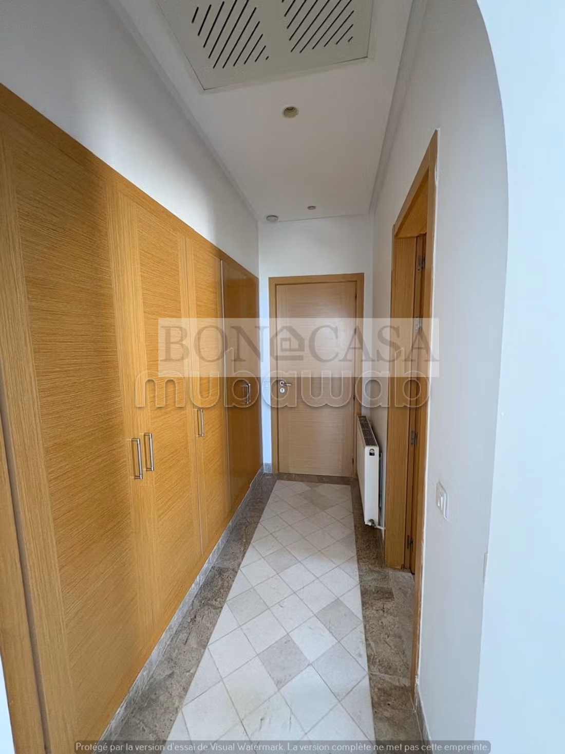 Apartment for rent in La Marsa. 1 room. Cellar