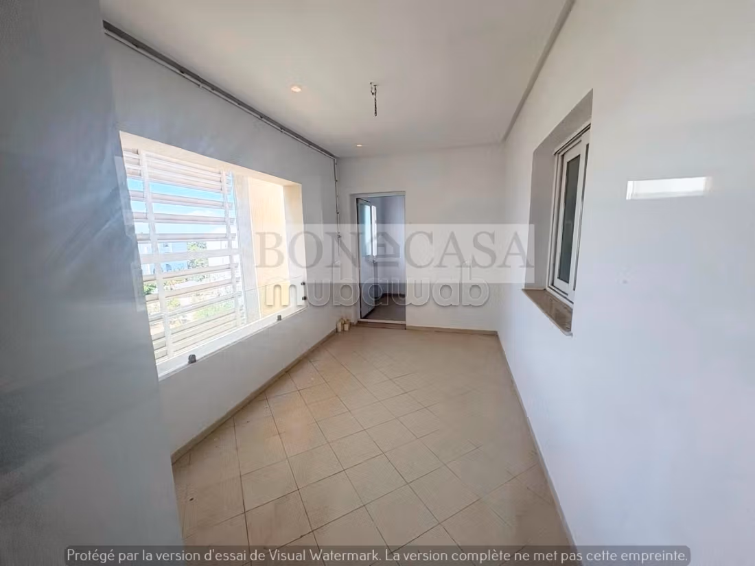 Apartment for rent in La Marsa. 1 room. Cellar