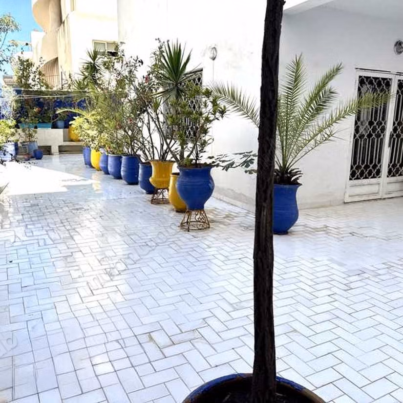 Sale of a lovely apartment in Maârif Extension. 4 beautiful rooms. Lift and terrace