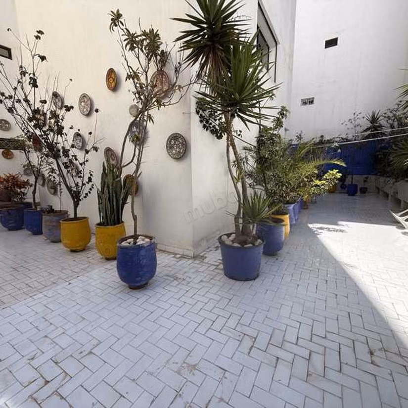 Sale of a lovely apartment in Maârif Extension. 4 beautiful rooms. Lift and terrace
