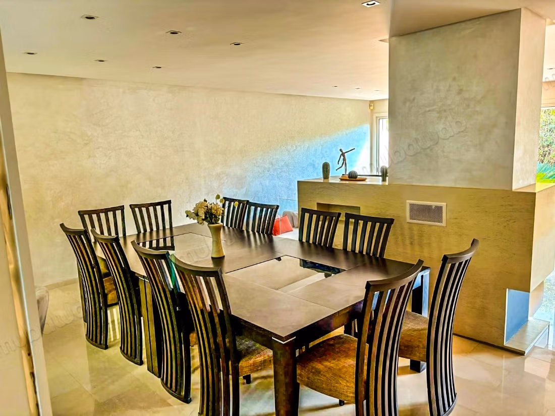 Apartment for rent in Souissi. 4 rooms. Attic