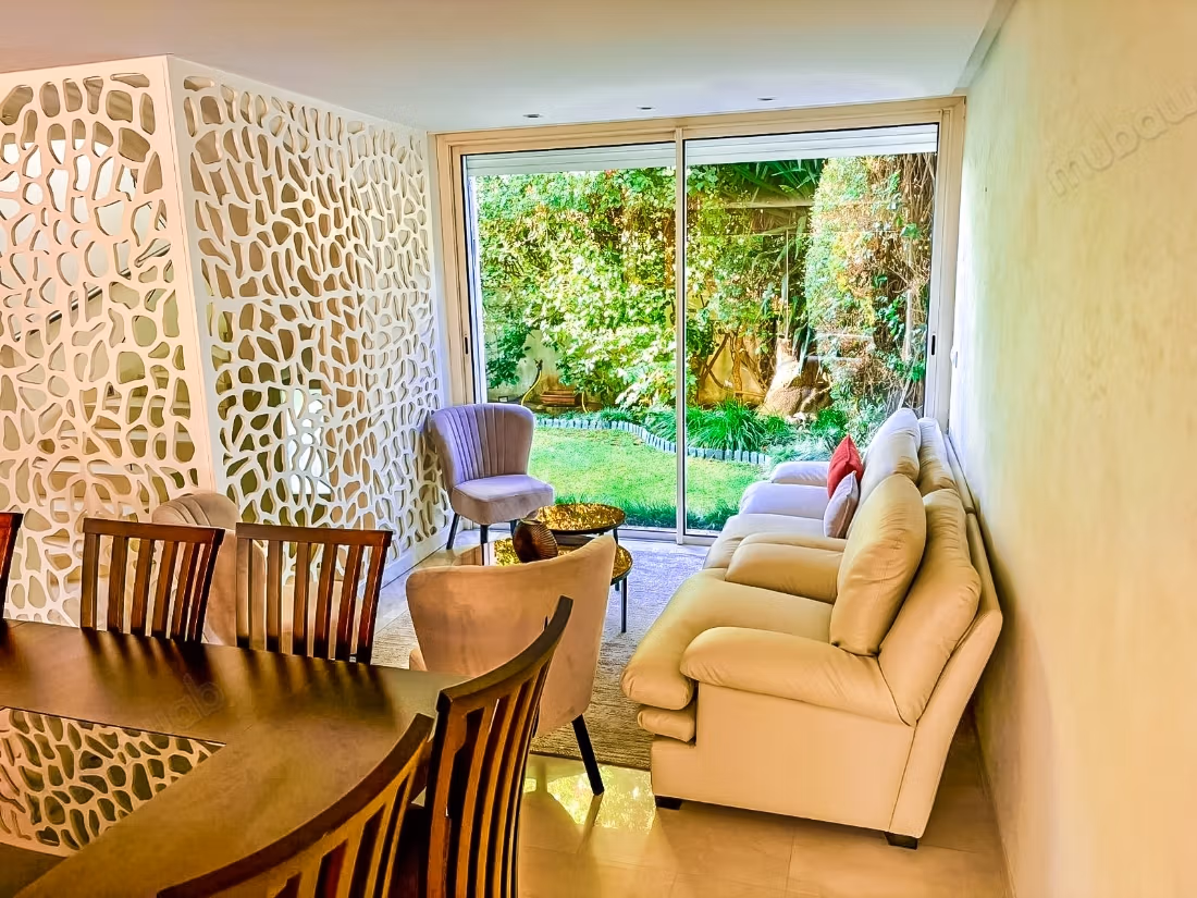 Apartment for rent in Souissi. 4 rooms. Attic