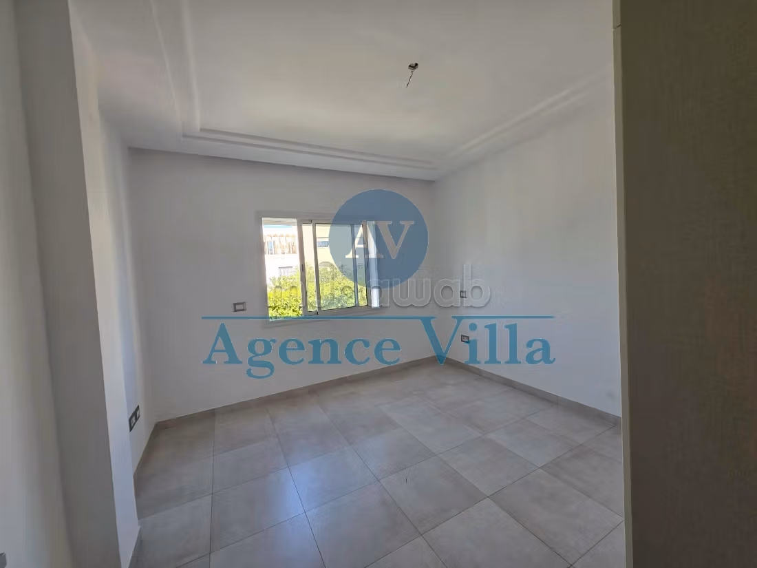 Un duplex s3 avec jardin à la soukra