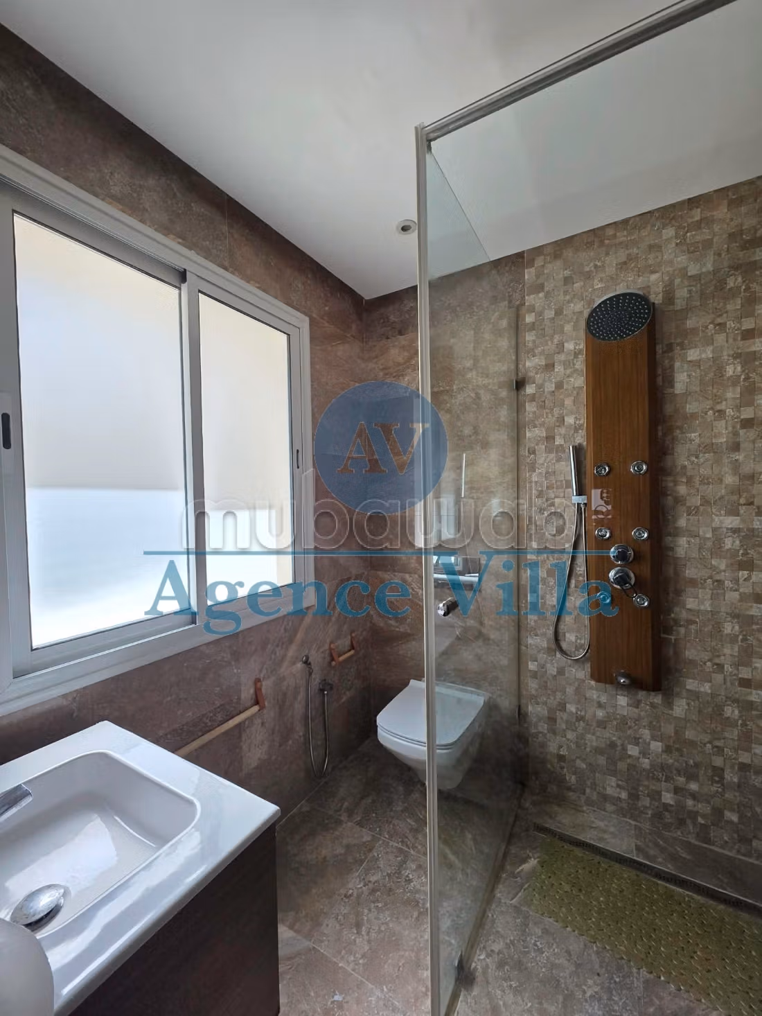 Un duplex s3 avec jardin à la soukra