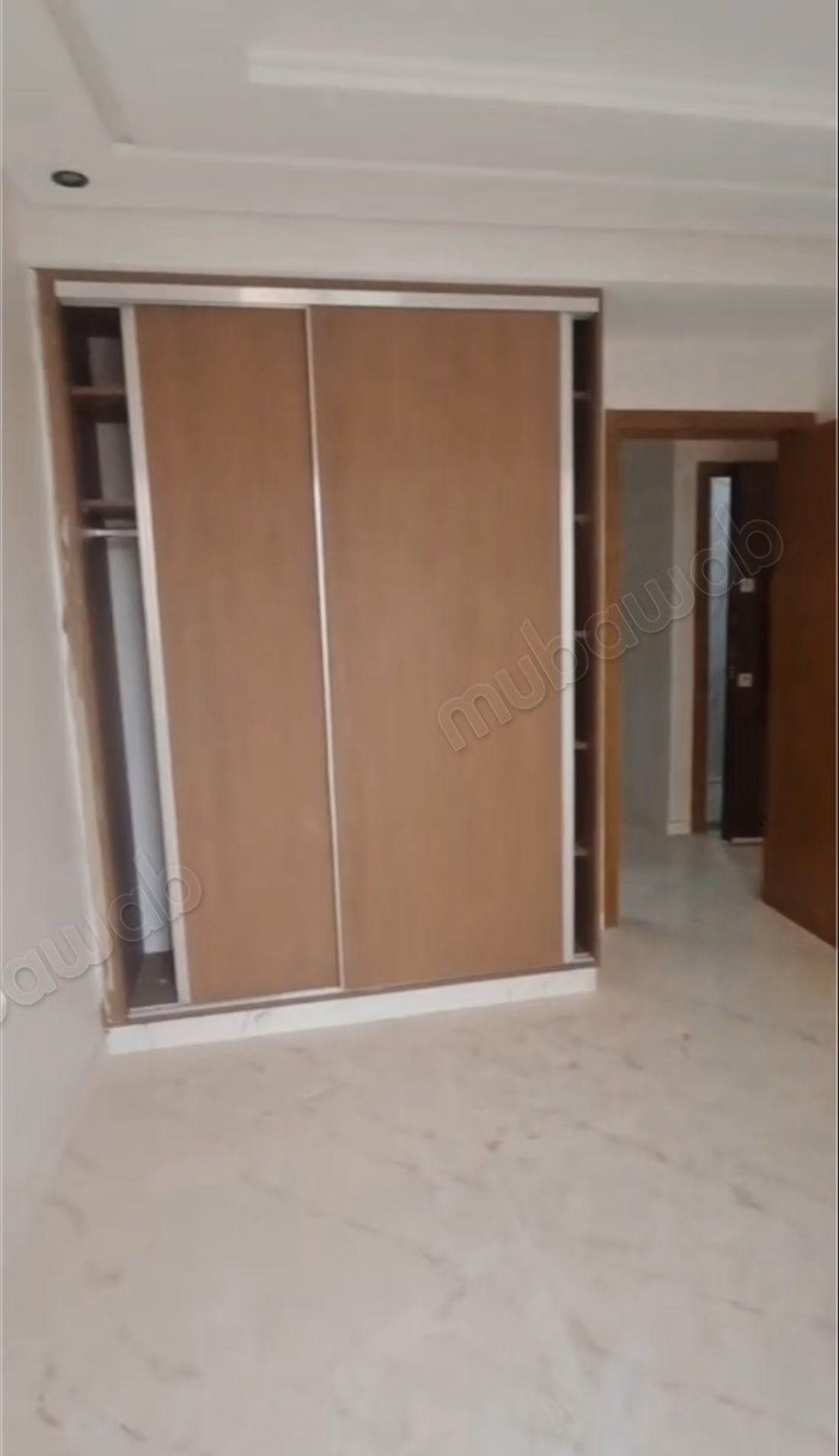Bonito piso en venta en Hay Mohammadi. 3 habitaciones grandes
