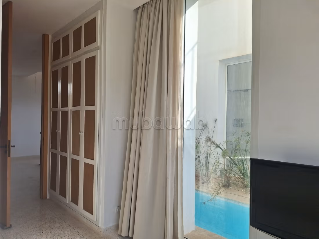 À louer – Très belle villa vide à Oued Merzeg