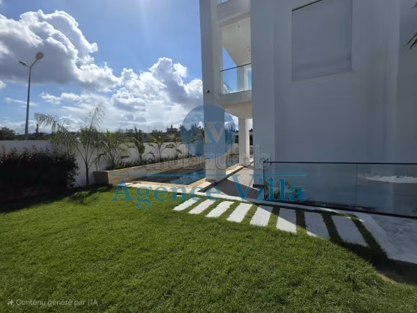 Fabulous villa for rent in Gammarth. 4 rooms. Double glazing and reinforced door