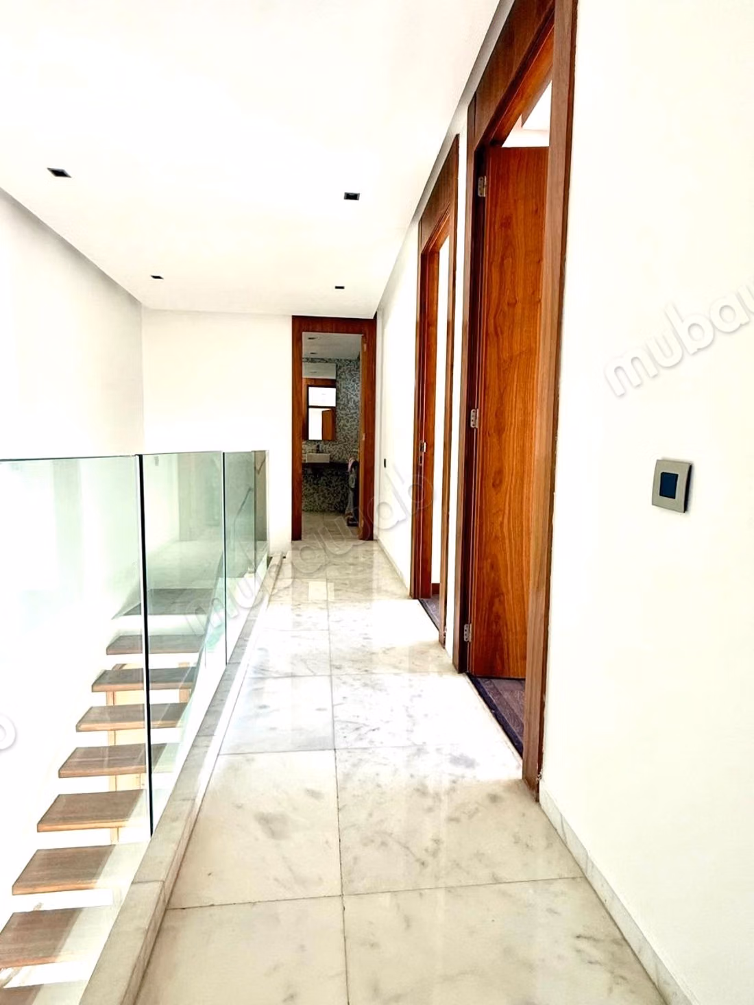 À VENDRE, Duplex de prestige avec terrasses et piscine