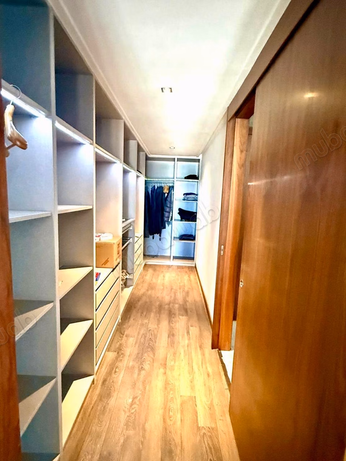À VENDRE, Duplex de prestige avec terrasses et piscine