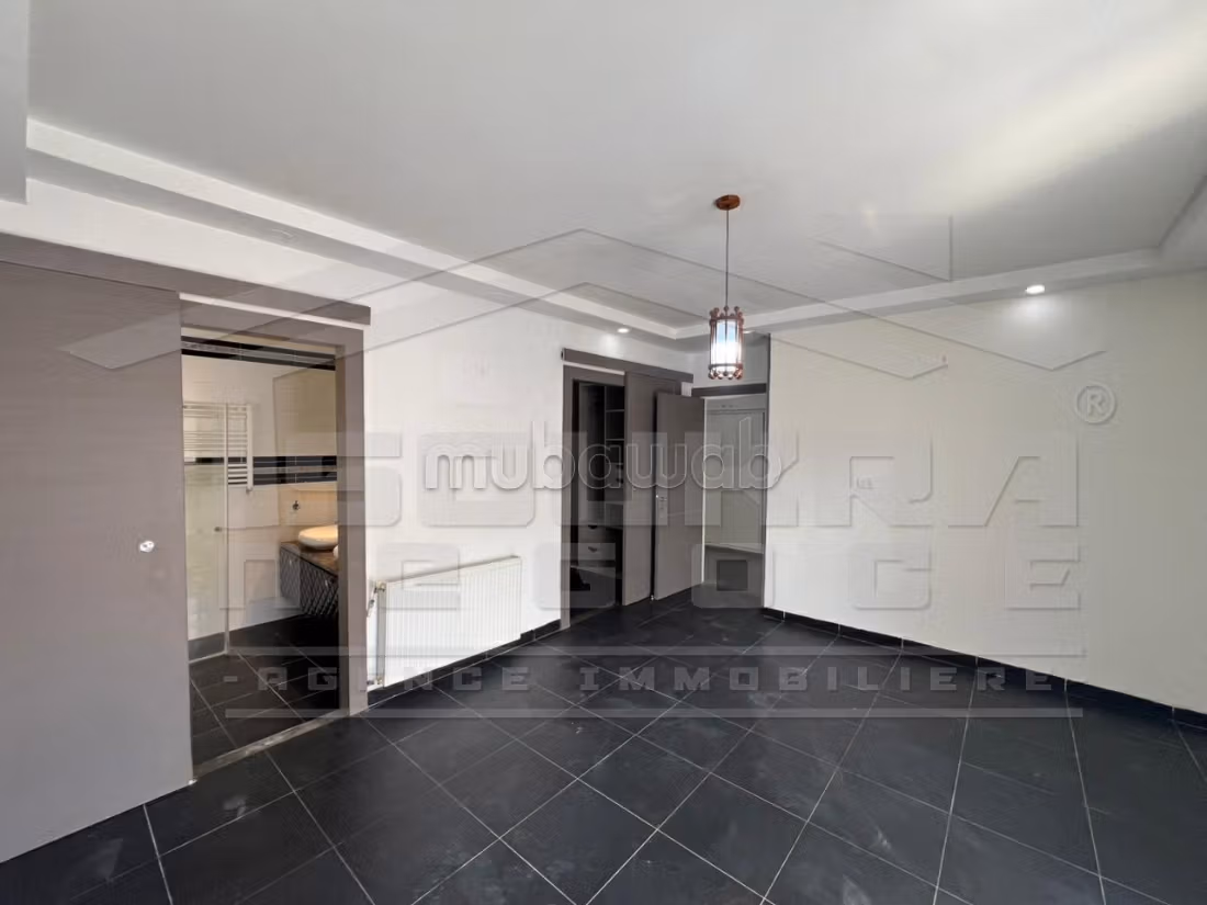À louer un joli appartement S3 à L 'Aouina