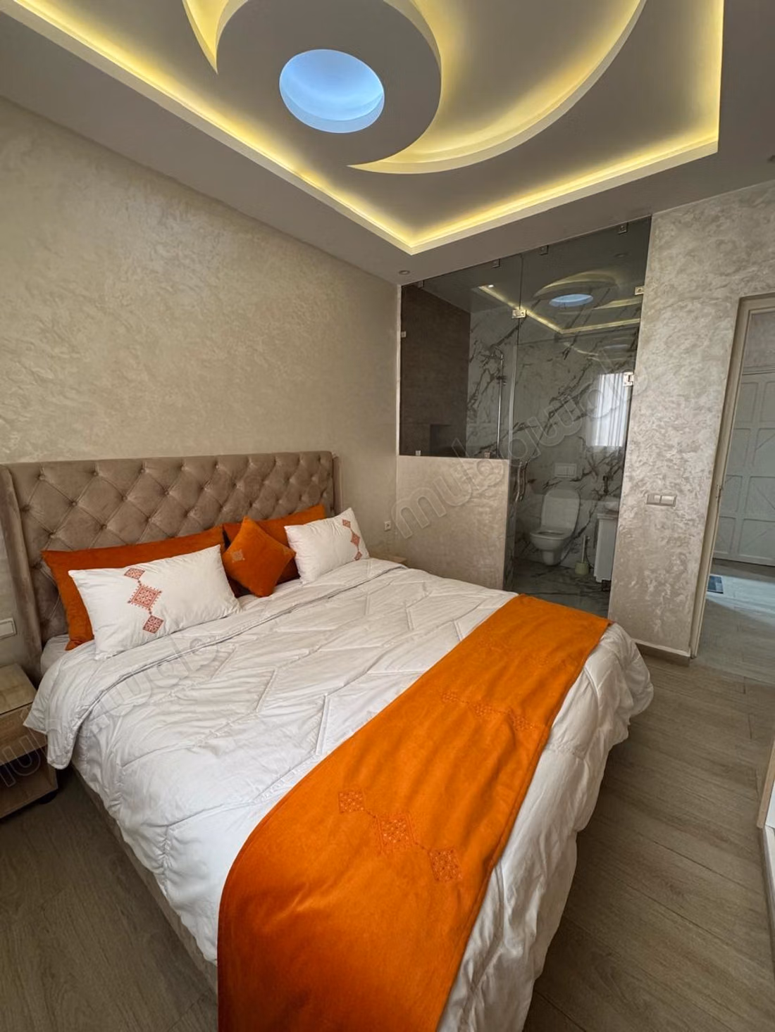 Splendido appartamento da affittare a Le boulevard Mohammed V. 2 locali. Servizio di concierge e aria condizionata
