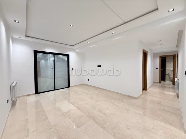 Vendita di uno splendido appartamento a Sahloul. 2 camere. Con ascensore e terrazzo