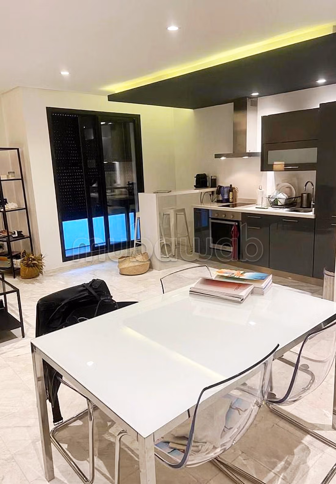 Superbe studio moderne, idéalement situé au cœur de Maârif à louer