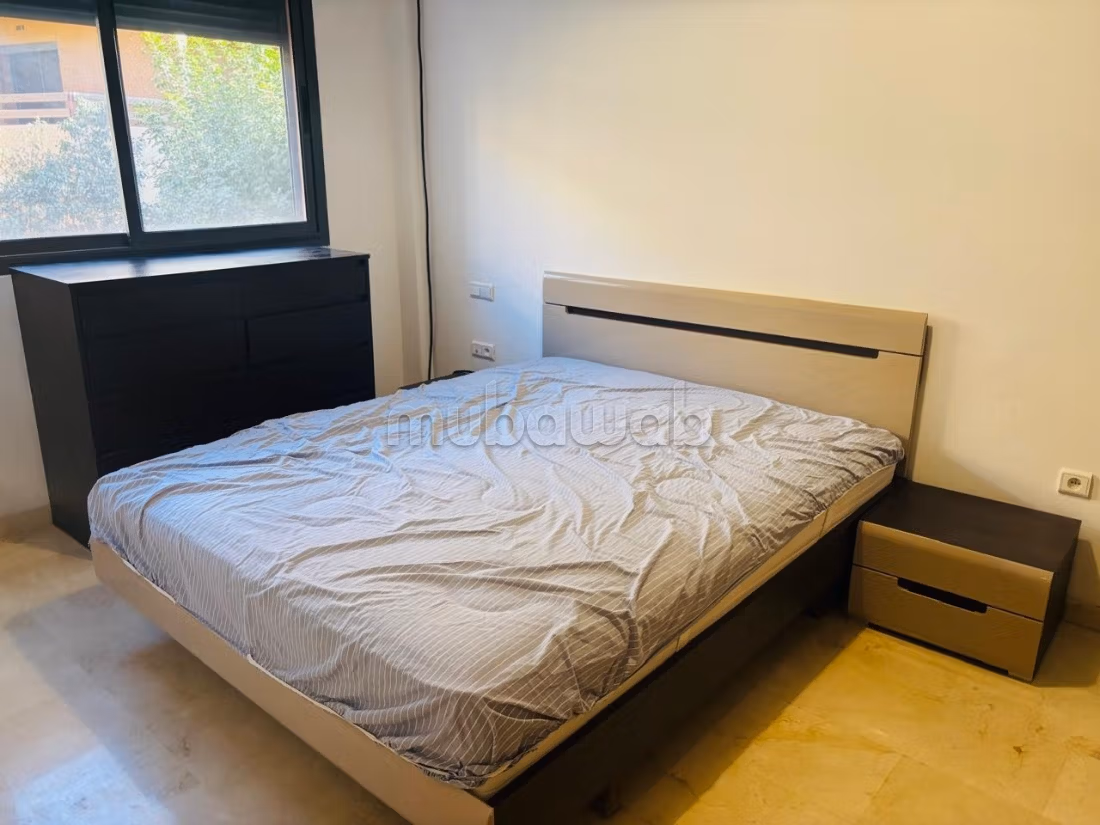 Bel appartement en location à Hay Inara. 2 grandes pièces. Meublé — 6