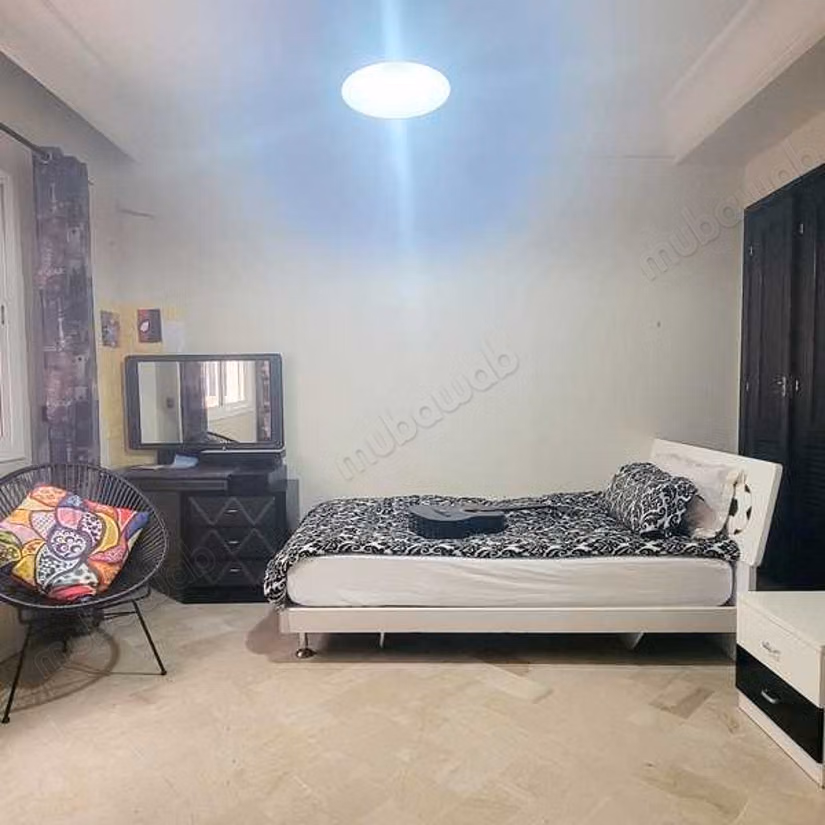 Apartment to purchase in Les Hôpitaux. 5 large living areas. Carpark and garden