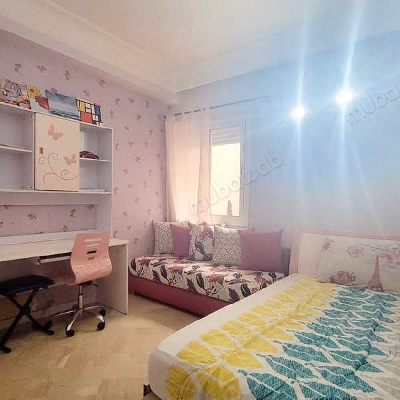 Apartment to purchase in Les Hôpitaux. 5 large living areas. Carpark and garden
